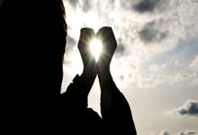 开云体育中国-德国网球队碾压西班牙网球队，纳达尔完成帽子戏法的震撼之夜