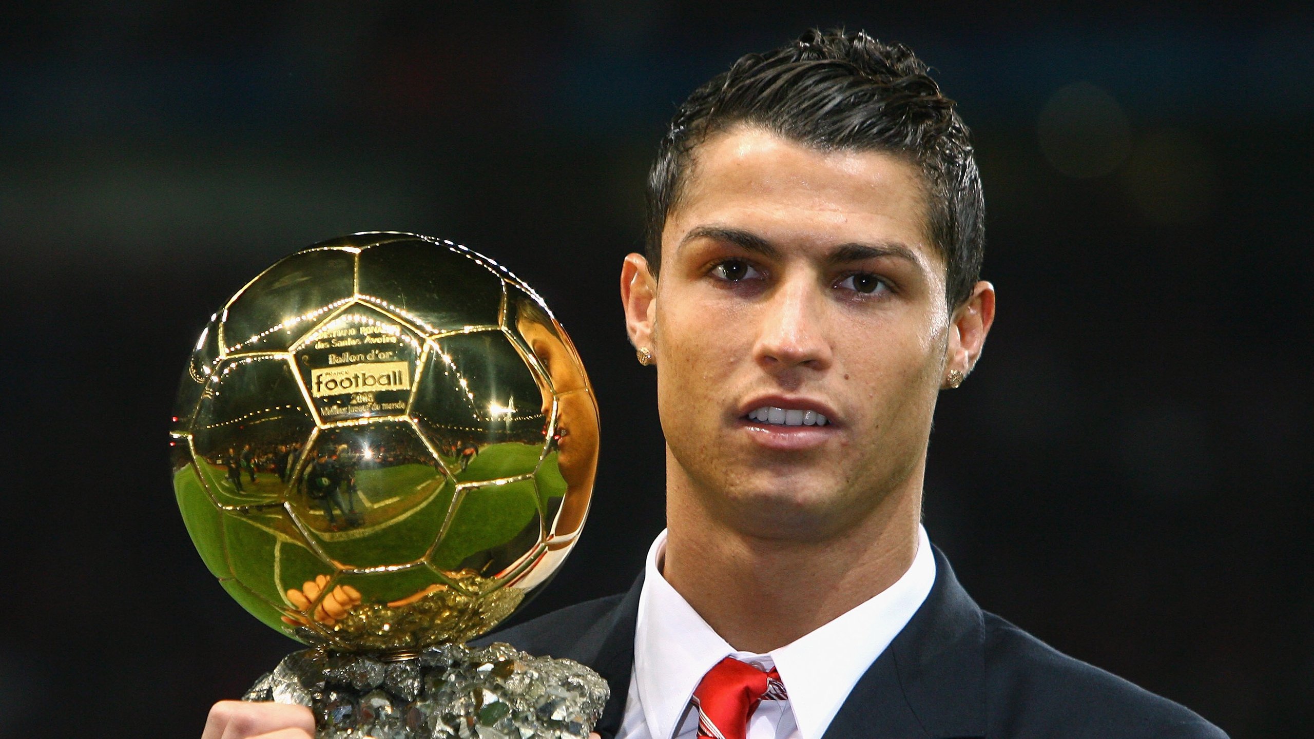 阿劳霍掌控全场，里昂对阵日本友谊赛中的战术核心与比赛走势