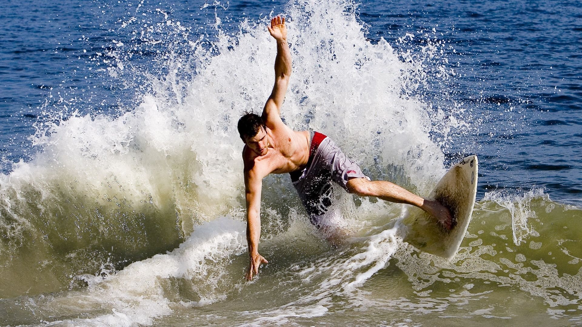桃田贤斗独木难支,韩国队横扫马来西亚队展现羽坛新格局